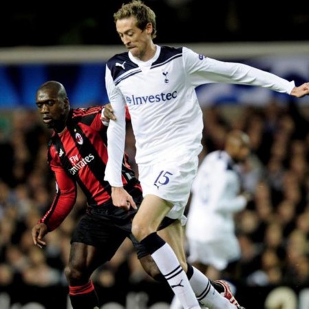 理查利森替补建功,托特纳姆热刺客场险胜富勒姆重返前六    理查利森替补建功,托特纳姆热刺客场险胜富勒姆重返前六