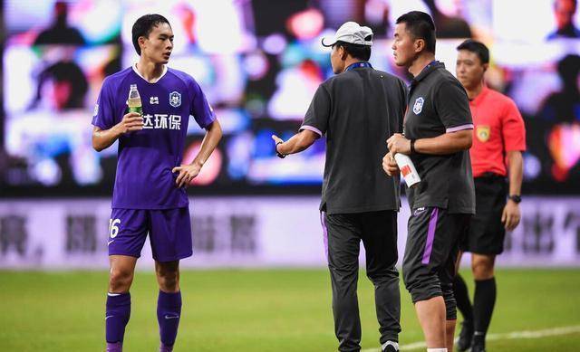 1xbet- 南安普敦青年学院再出英才，本土小将闪耀英超  